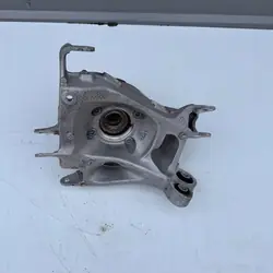 Porsche 911 992 Carrera Vänster Bakre Knuckle 992505435B