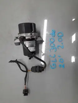 Imupumppu Mercedes GLC W253 X253 2.0 A0004306132