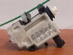 BMW X5 E70 Tankdop openen kabel OEM 6711698588204