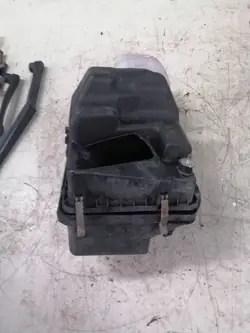 Subaru Luftfiltergehäuse OEM XRA2384 - Gebraucht