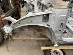 Aleta delantera izquierda Hyundai Tucson 2023 OEM 249557