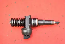 Insprutningspump OEM 038130073AQ för VW Golf 4 1.9 TDI