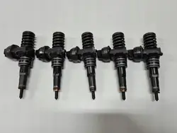 VW T5 2.5 TDI inspuitpomp 070130073F - Gebruikt