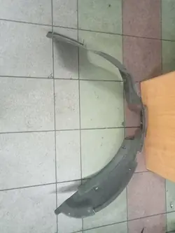 Vasen etupyörän kaari Ford Galaxy mk 1