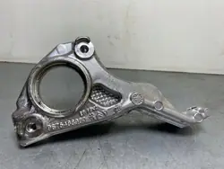 Opel FBZ16738 Lagerstödbracket - Begagnad