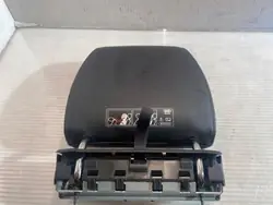 Takaistuinta OEM 4L0010510 Audi Q7:lle
