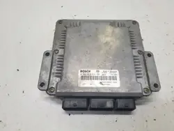 Unidade Controlo Motor Opel 8200051609 0281010633 para Vivaro 1.9 DCI