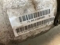 OEM 7L8616040D Etu-oikea ilmaiskutin Audi Q7:lle