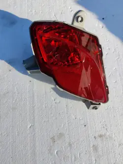 Mazda CX-5 puskurivalo OEM KD5351660 - Käytetty