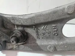 Bras de suspension avant gauche 7BCHH2 Peugeot Partner