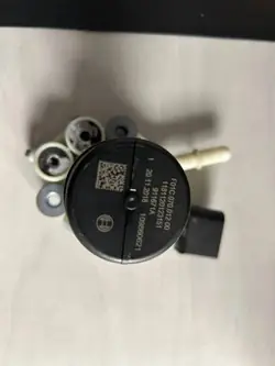 Käytetty AdBlue-pumppu OEM F01C250140 VW Caddy