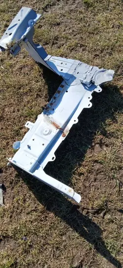 Linker voorste spatbord Renault Clio V 2023 OEM