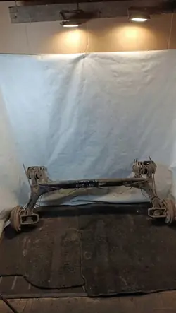 Traversa posteriore VW Golf III HB 1996 1.9TD