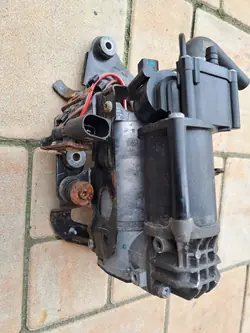 Compresseur de Suspension Pneumatique BMW G31/G32 37206886721