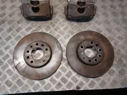Kit Frein Arrière OEM TARCZE - Disques + Plaquettes