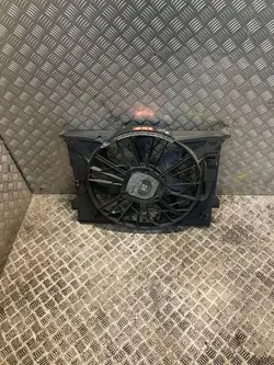 A/C jäähdyttimen tuuletin Mercedes-Benz E W211