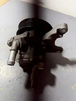 Pompe de direction assistée BMW 7564503 pour 3 E90 E91 2008