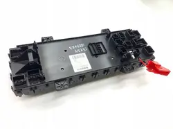 Volvon sulakekotelo OEM 73700997 - Käytetty kunto