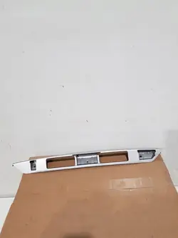 Mazda Demio 1998 Achter kentekenlicht OEM D26750811