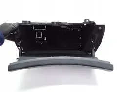 Konsolihylly OEM A2136800091 Mercedes E-luokka W213