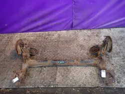 OEM Zawada-343189- Viga de eje trasero Citroen Berlingo II
