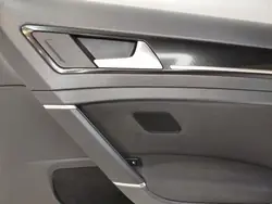 OEM 5G6867212GB Höger Bakdörrslist VW Golf VII