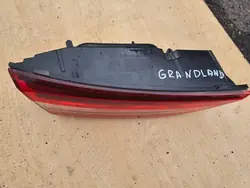 Opel Grandland X vänster bakljus OEM yp00016380