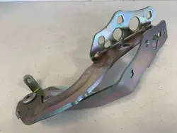 Charnière gauche capot OEM A2058800628 Mercedes-Benz C