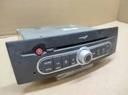 Radio CD Carminat Renault OEM 8200514871 Usado