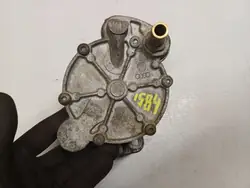VW T4 2.5 TDI vacuümpomp OEM 074145100A