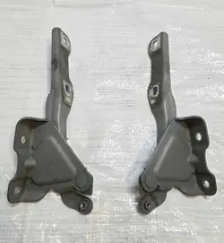 CHEVROLET TRAX HOOD HINGE RIGHT 95141369 LEFT 95141368