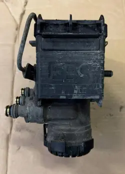 OEM 2653385 Modulatorventil Bakaxel för Scania
