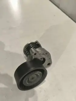 Mercedes-Benz Riemspanner OEM A2712000470 Gebruikt
