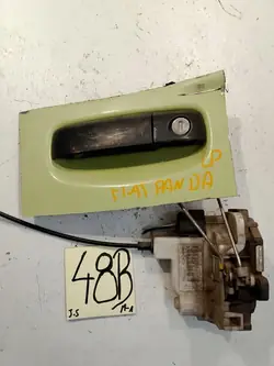 Fiat Panda Fram Vänster Dörrhandtag OEM Fiat Panda Klamka Drzwi Lewy Przód Zamek Linka Wkładka