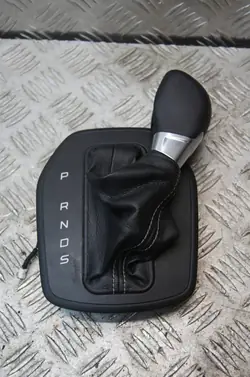 FORD FIESTA MK8 Versnellingspookmanschet OEM Onderdeel