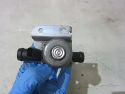 BMW Vesipumpun venttiili OEM 64119254742 - Käytetty
