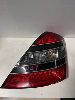 Rechter achterlicht Mercedes S W221 A2218200266