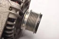Alternateur Opel 9-3 II 1.9 TID