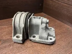 Soporte de caja cambios lado izquierdo OEM 1335125080 Peugeot