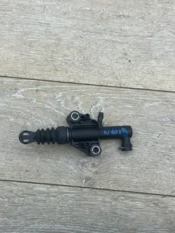 Bomba de embreagem RENAULT TRAFIC 3 III VIVARO B 306101657R