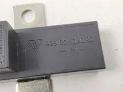 Relé Porsche OEM 99965702090 para Panamera 970