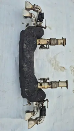 Système d'échappement Chevrolet Corvette C8 84896568