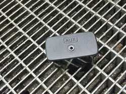 AUX-aansluiting Subaru XV OEM SKE53131 - Gebruikt