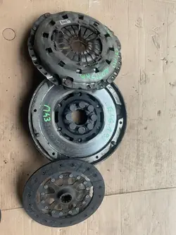 Volante de Dupla Massa + Kit de Embreagem BMW E46 318i 1.9 M43 OEM