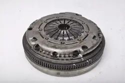 VW GOLF 7 1.5 TSI Kaksoismassaväkäri OEM 04E141026F