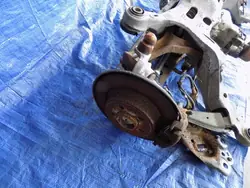 VOLVO XC70 II 2.4 D5 Piezas de Suspensión