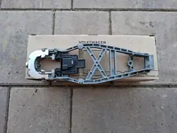 Soporte manija puerta VW T6.1 OEM 7LA837885 izquierdo