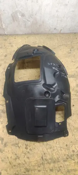 Pasos de rueda delantero derecho BMW 7260726 F30 F31