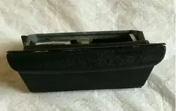 Cenicero Mercedes W123 OEM 1238102130 - Usado