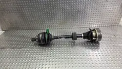Vänster framhalvaxel OEM S26372044 för VW Golf V